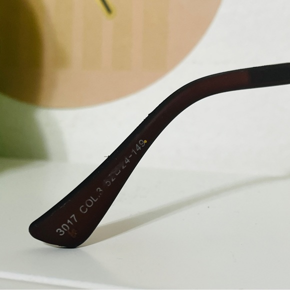 Brown Mat Frame Fashion Sunglasses w/Gold Hardware - Picture 4 of 5